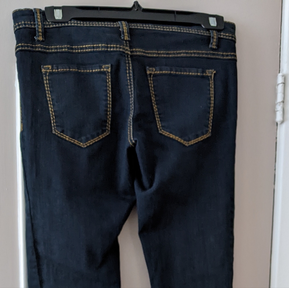 Jeans - Picture 3 of 5